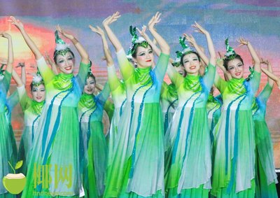 这个夜晚，琼中掀起了欢乐的文化浪潮